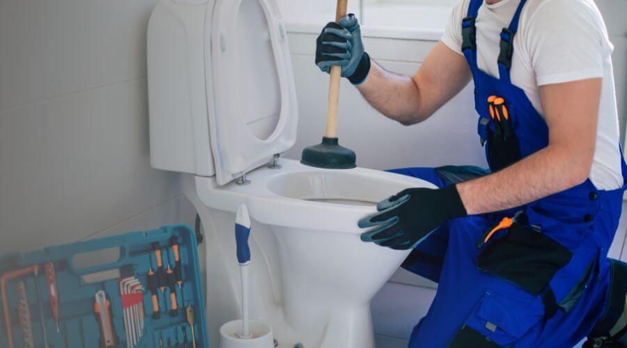 Professional septic pumping service in Aurora, IL